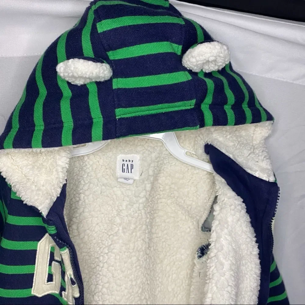 Baby Gap Hooded Onsie Size 6-12months